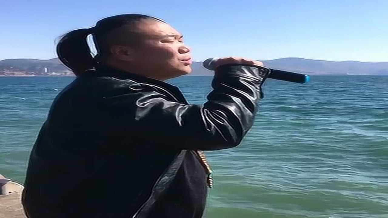 流浪歌手阿刚翻唱我的快乐就是想你好听