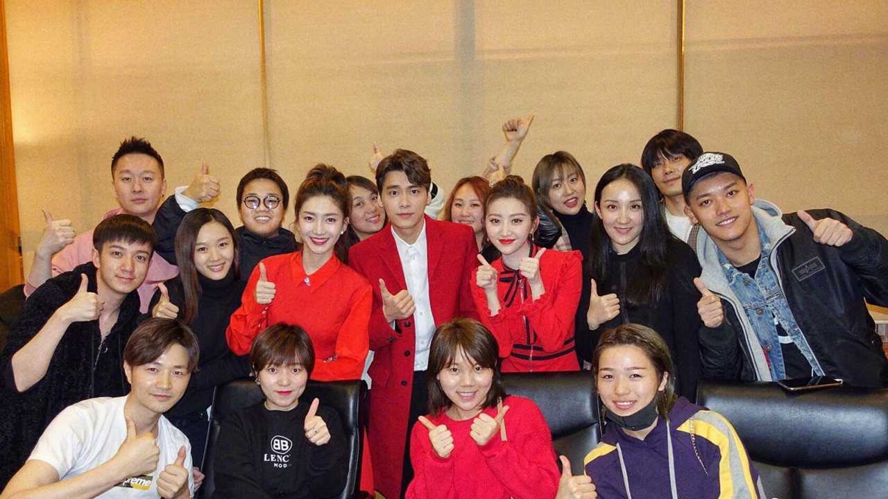 江疏影李易峰景甜参加央视春晚排练赞赞新时代的幕后花絮