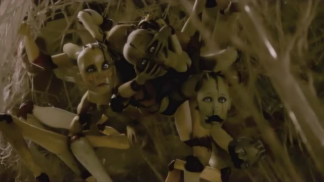 速看电影寂静岭2蜘蛛怪新奇三角头怪物被洗白成贴心暖男