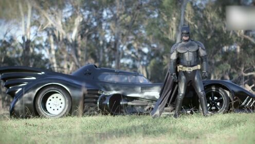 蝙蝠侠电影中的蝙蝠车，竟然真实存在，战甲样样齐全！