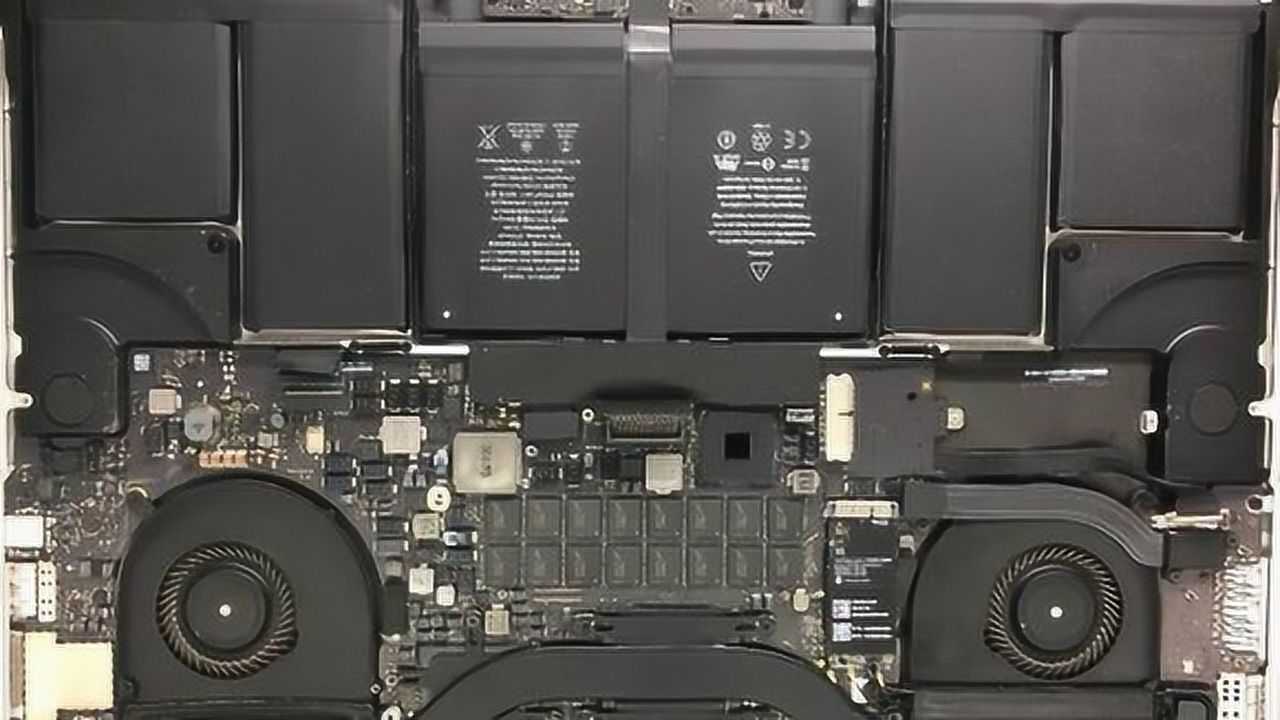 2015款苹果macbookpro笔记本电脑主板直接烧穿