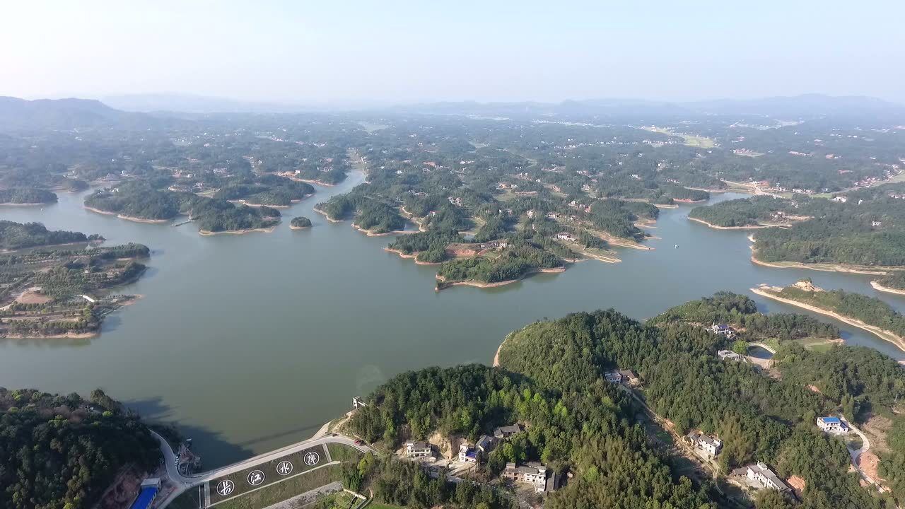 白田镇长江水库全景