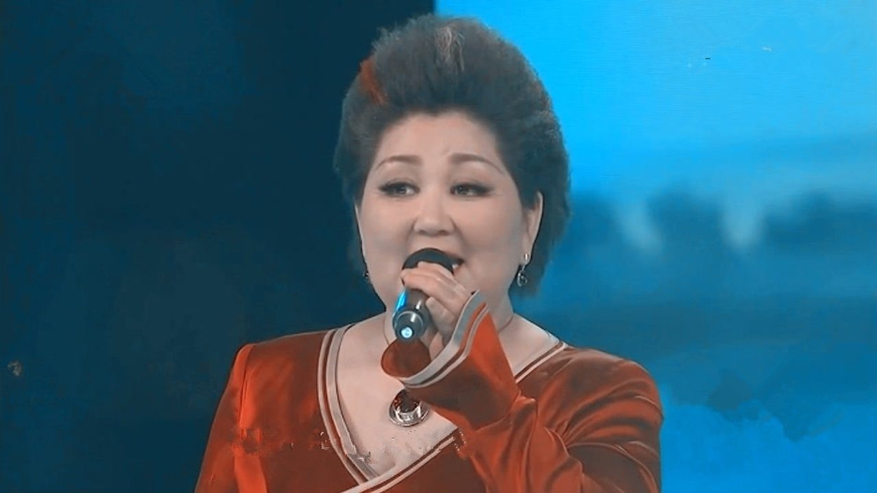 乌日娜布仁巴雅尔敖包相会