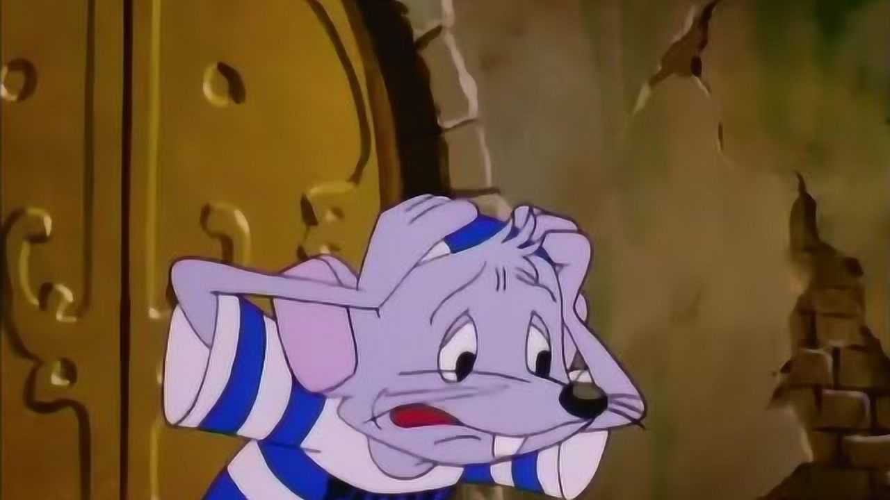 狮子王:这个老鼠很是害怕的样子,好像遇到了敌人.