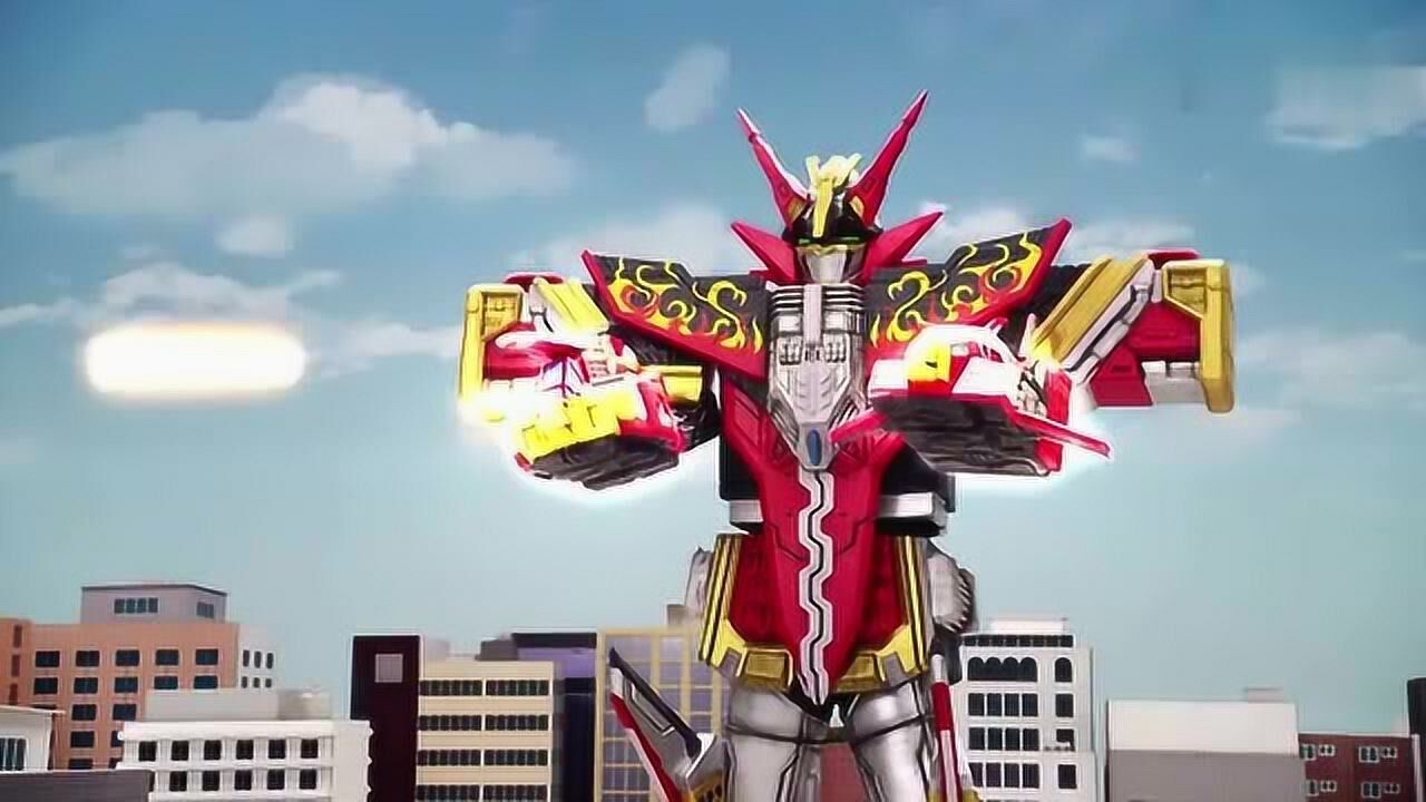 精诚的心群英传奇夏侯兄弟的超完美力量凤凰完全体铠甲英雄