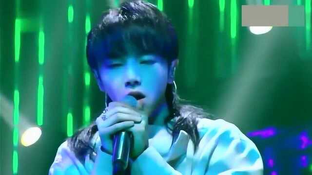 我是歌手:华晨宇完美演绎《平凡之路》好听的醉了