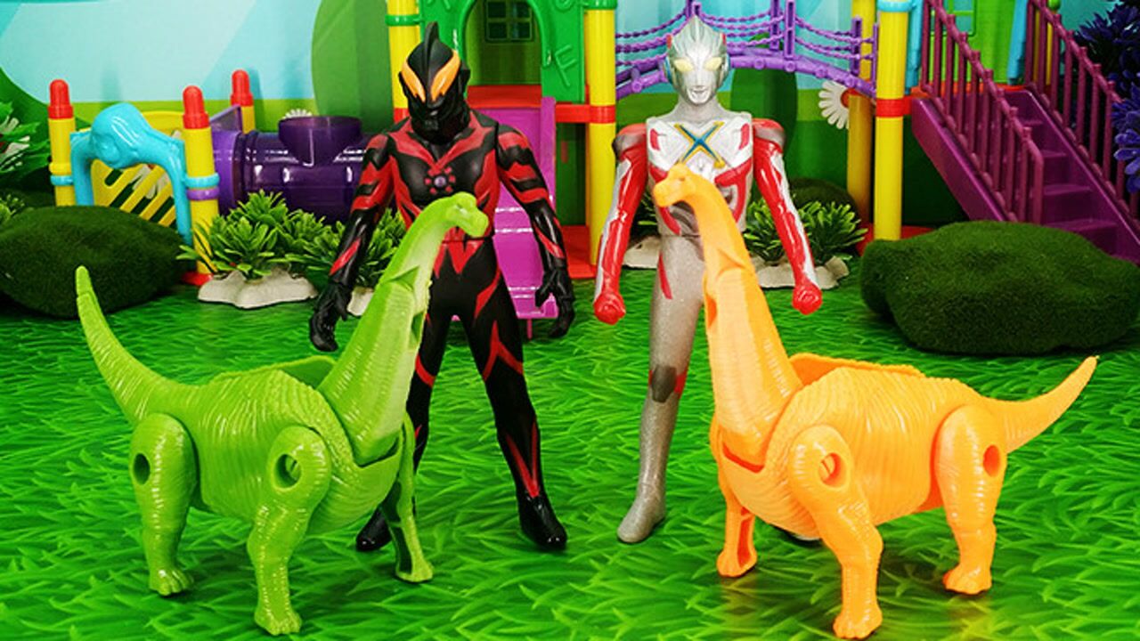 贝利亚奥特曼玩具恐龙奇趣蛋变形蛋玩具