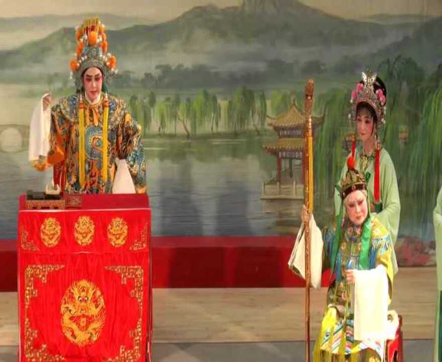 现场表演潮剧杨令婆辩本精彩好看