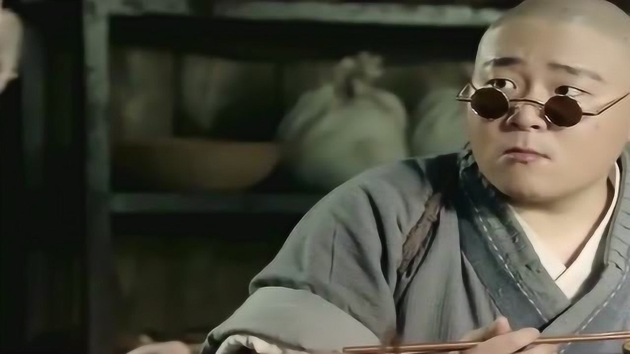 新乌龙院小胖子郝劭文吃鸡上线好熟悉的画面啊