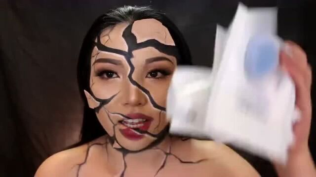 3D Cracked Face Halloween Makeup