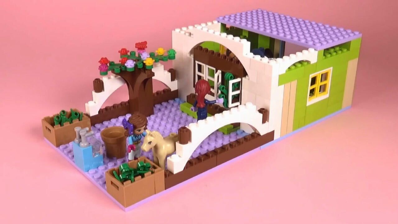 乐高积木moc,搭建带马厩的好朋友花园别墅