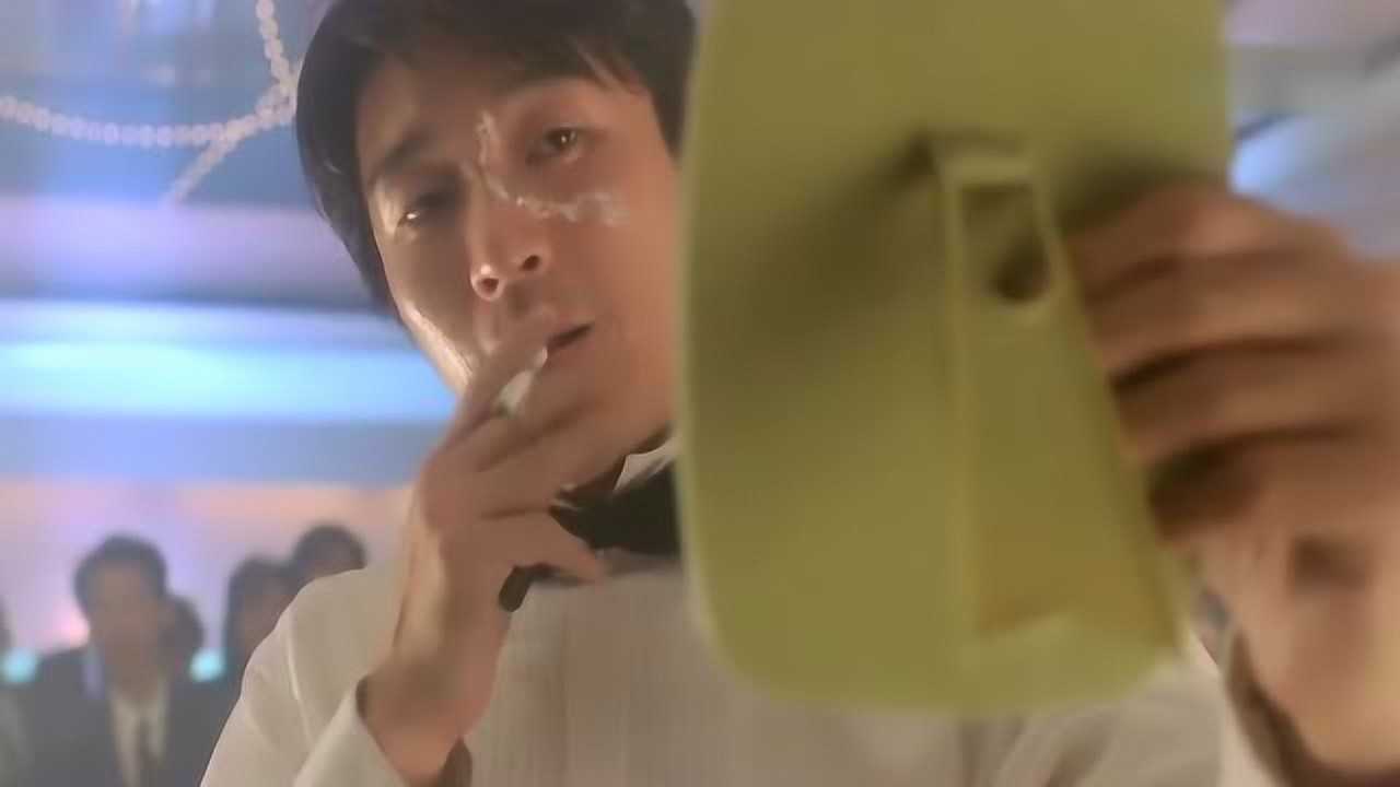 《整蛊专家》抽烟照镜子,你也太自恋了吧