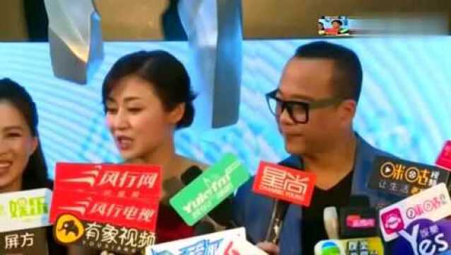 亲赴上海宣传舞台剧 欧阳震华无惧临场失误