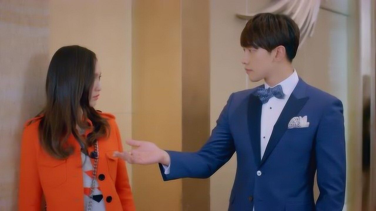 失恋的花痴女深受打击游戏环节出现的却是这一幕让人心疼