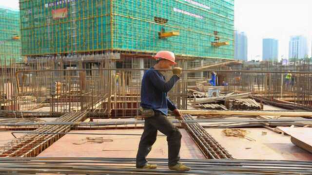 建筑工人步入老龄化,难道将来要雇佣外国劳动力来建设?