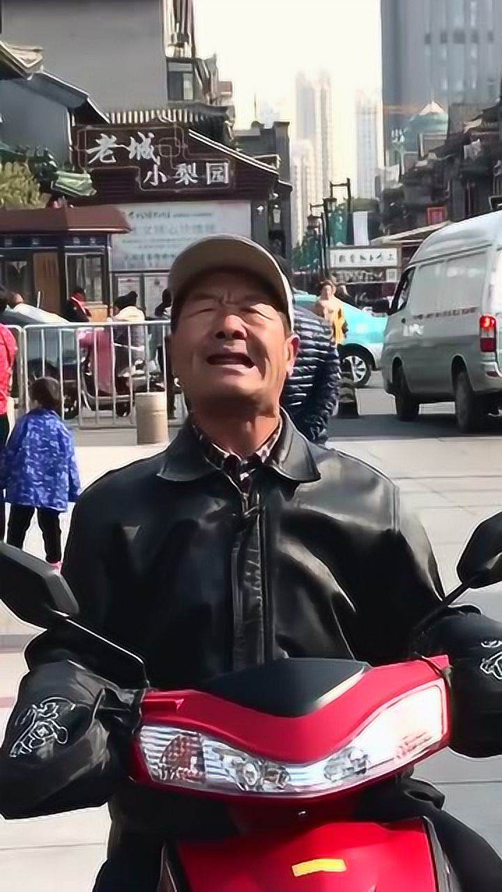 网络红人王金锁一首我的家在东北连庞龙都没想到会这么火