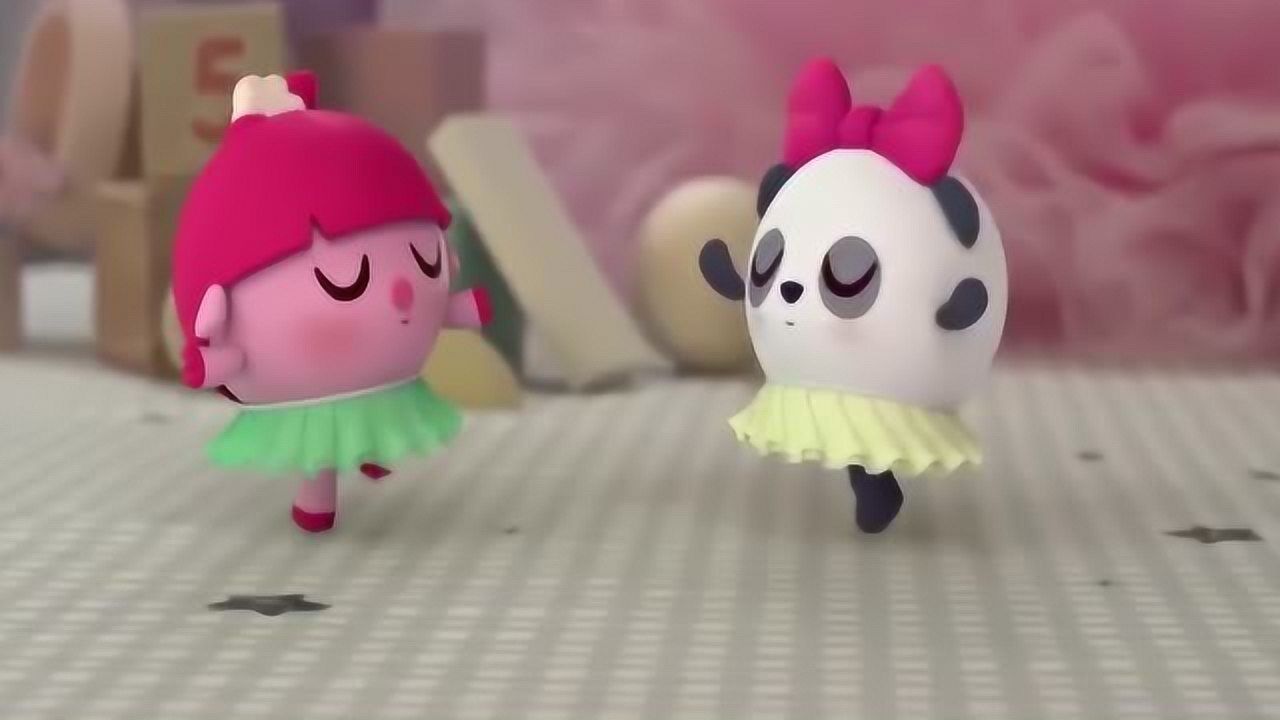 瑞奇宝宝:妞妞和甜甜,学会了一只脚站立跳芭蕾舞