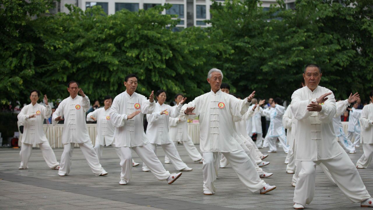 锻炼身体的方法有很多为什么老年人喜欢打太极拳都有哪些好处