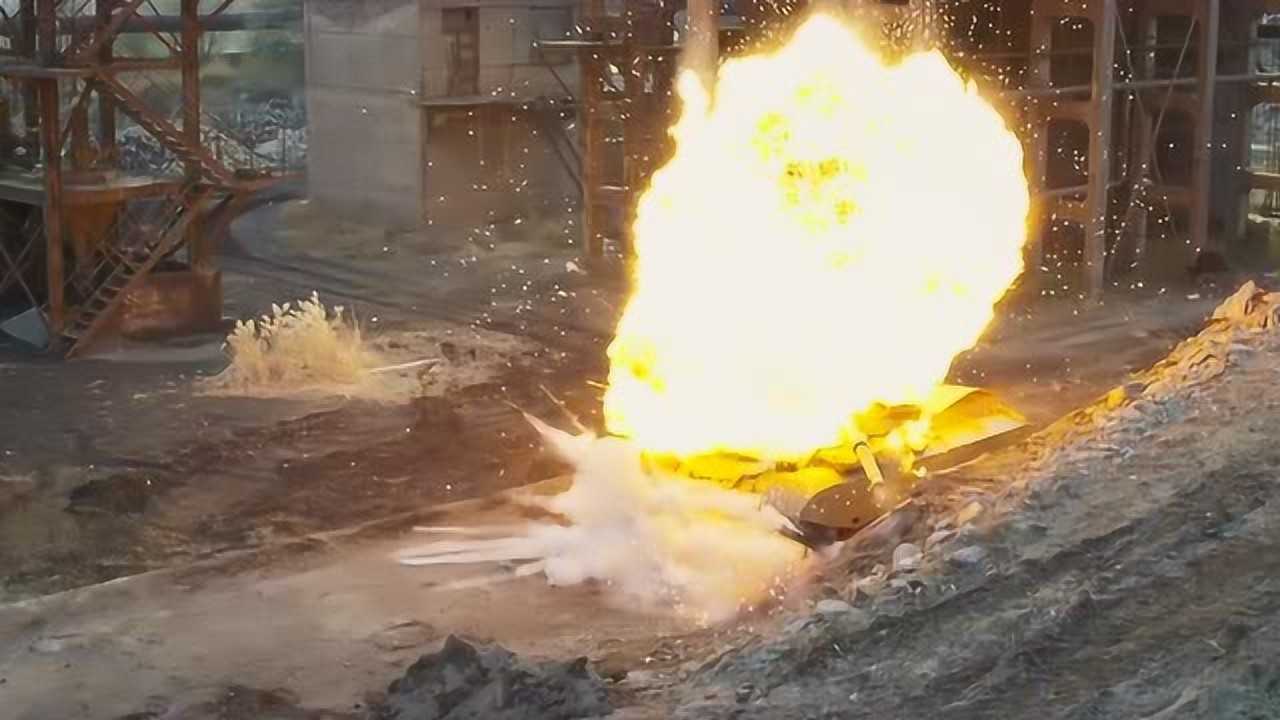 战狼2长官我们收到上级指示开火