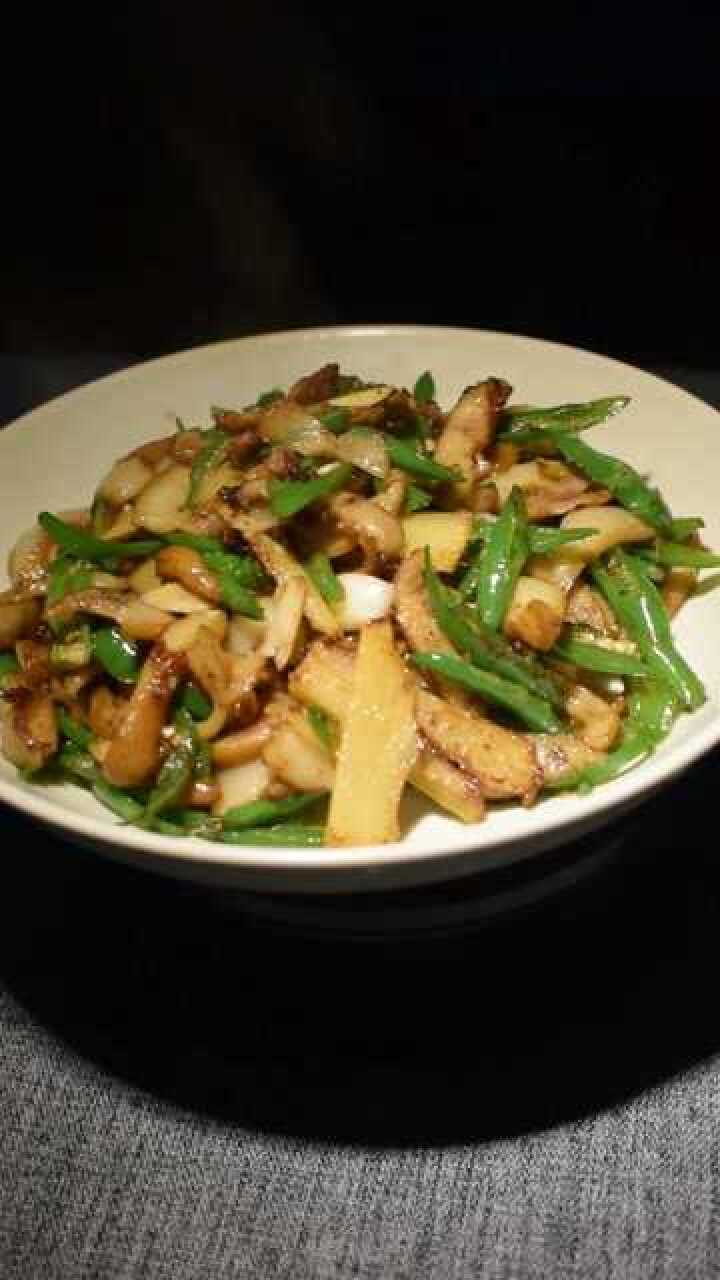 简单的尖椒猪头皮