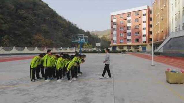 排球正面双手垫球体育高清正版视频在线观看