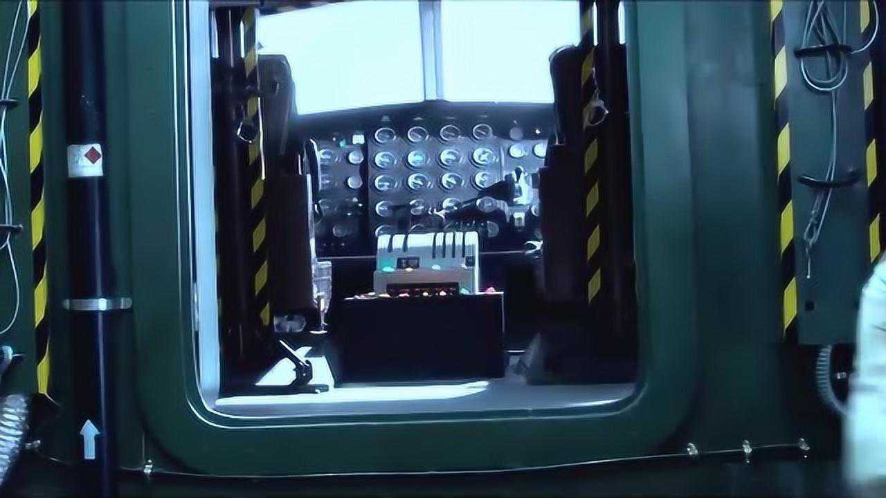 王牌逗王牌雕爷吃下上帝种子一秒就在雕爷身上长出芒果树