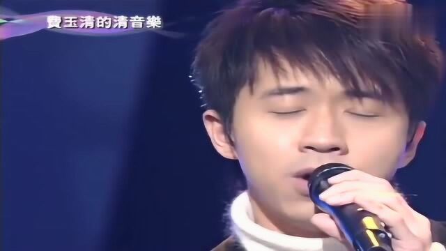 费玉清清音乐:光良老献唱《童话》词曲优美歌声纯净