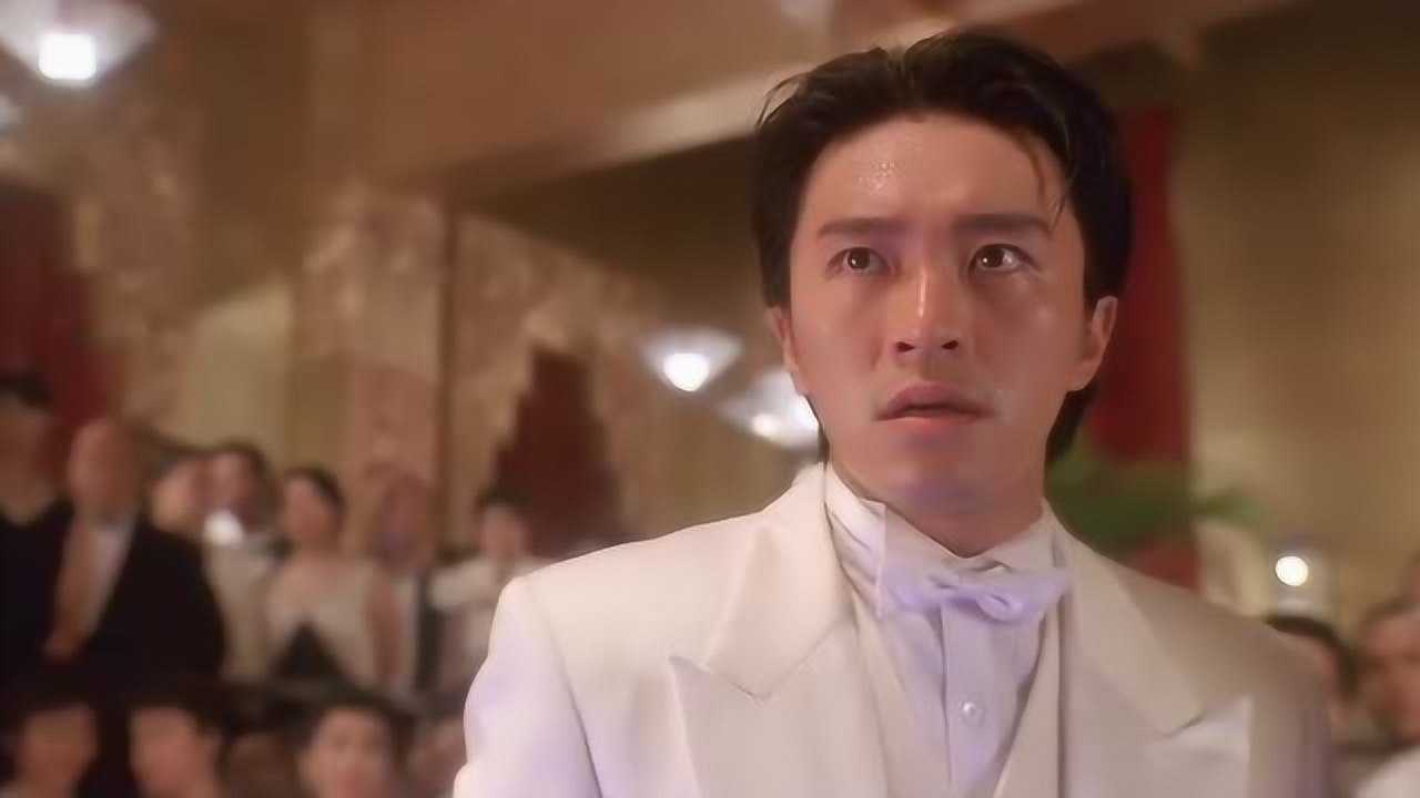 赌侠2大名鼎鼎的今晚打老虎居然就是星爷本人真是意外