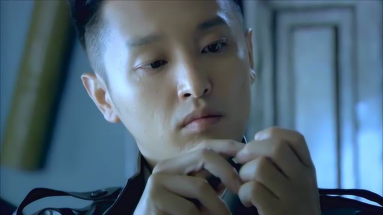 狐影:雷震发现了藏在银元里的微型胶片,李司令的人前来问候