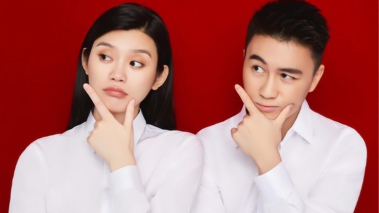 何猷君奚梦瑶明年办婚礼开心托腮甜蜜互动