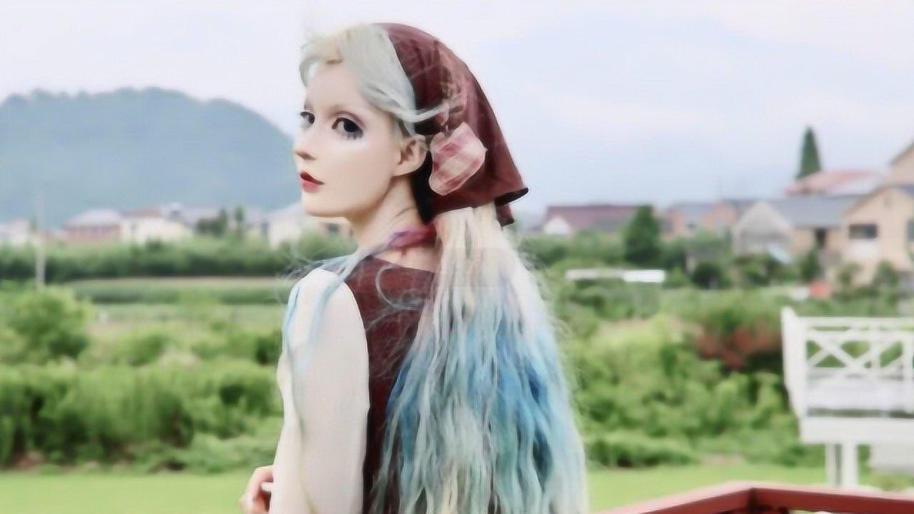 芭比迪丽拉未整容照曝光充满异域风情网友白瞎了