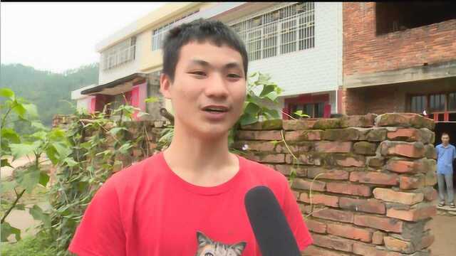 曾庆锋:寒门学子终圆梦 奋斗敲开幸福门