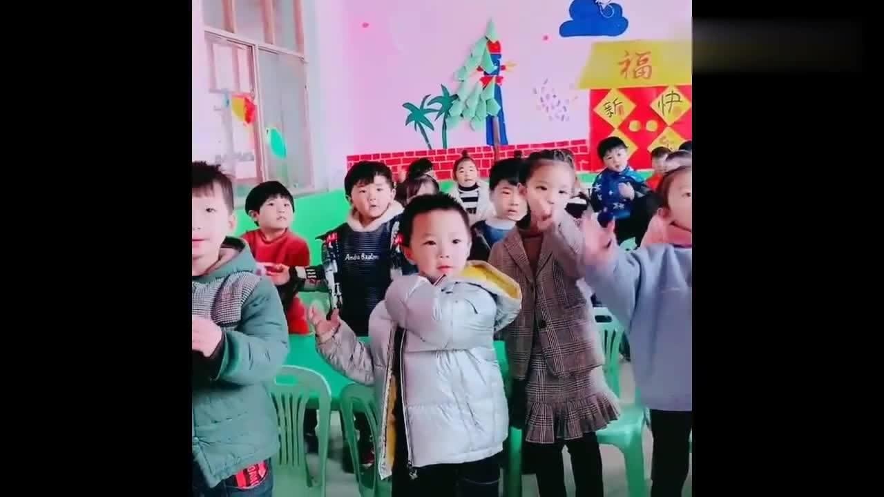 幼儿律动,《认识前后左右》,帮助孩子快速分清方向_腾讯视频