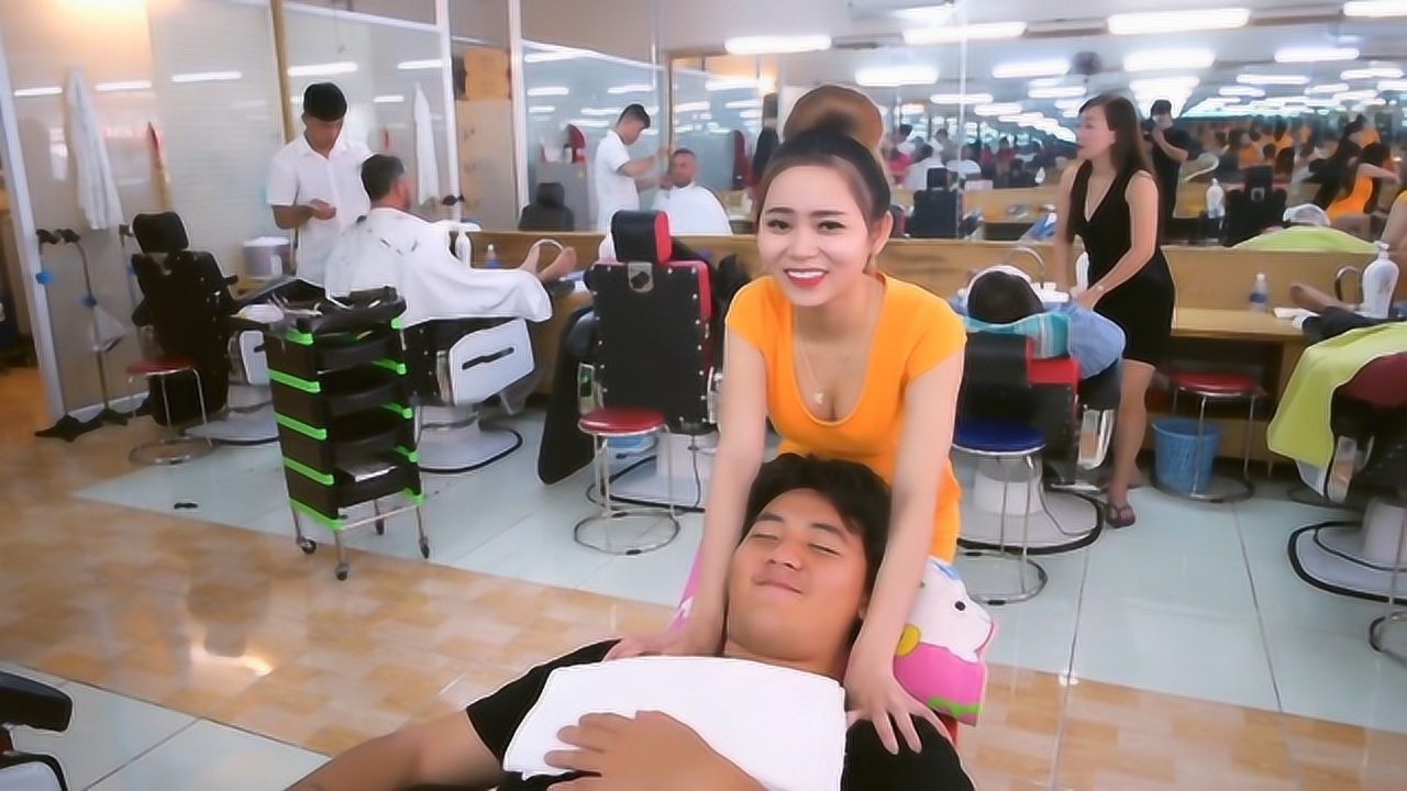 实拍越南按摩理发店:美女如云,小姐姐服务超级棒