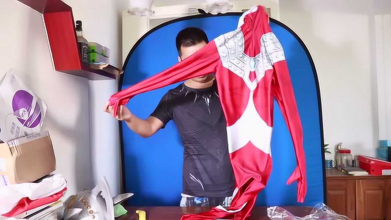 我终于还是对泰罗奥特曼下手了泰罗奥特曼皮套试穿