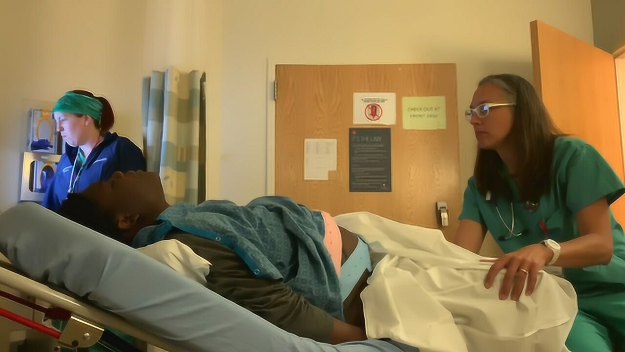 实拍临产孕妇接受内检的过程，这是产妇分娩过程中最痛苦的一关！_腾讯视频