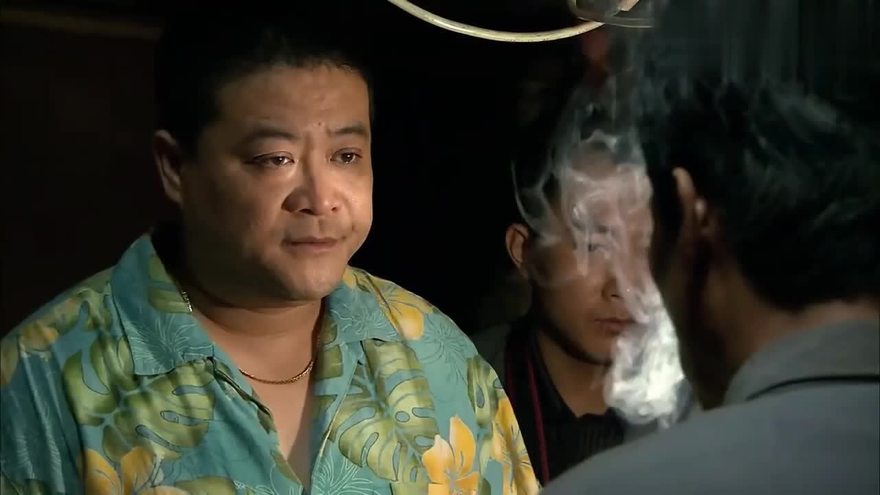 周子龙抽完最后一口烟直接喝下安乐死为了扳倒陈顶天付出生命