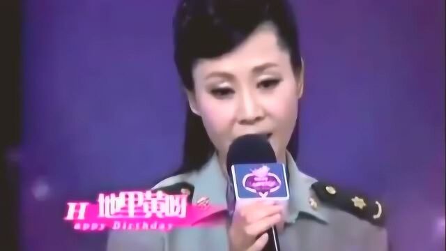 于文华一曲《小白菜》唱哭自个儿也唱哭观众,歌唱总能打入人心