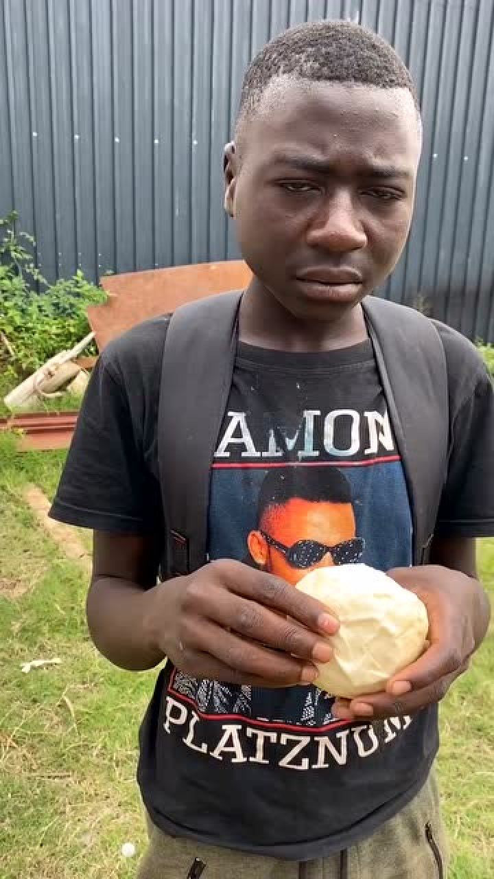 馒头加鸡蛋也是滥竽充数拿白馍糊弄非洲黑哥太扎心本是同宗生相煎何太