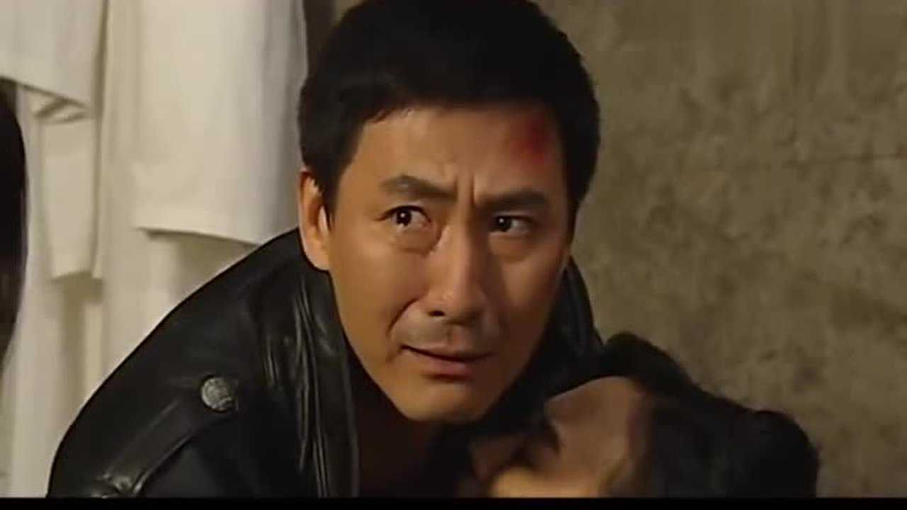 猎鹰1949新仇旧恨燕双鹰今天一并算清吓得黑狼直后退