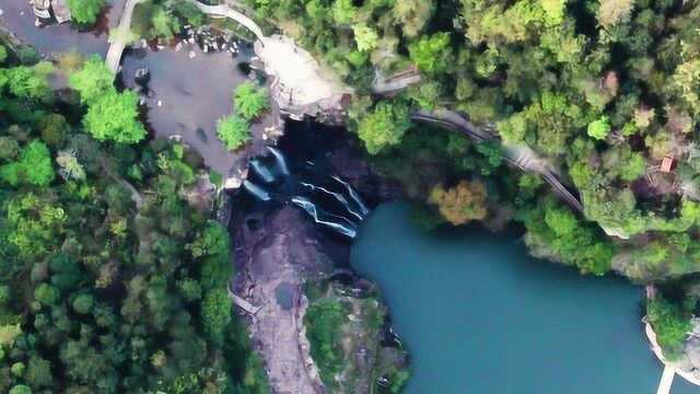 浙江温州文成景廊大峡谷,这里有很多惊险扩展项目,敢来体验吗