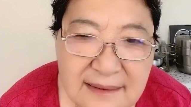 丈母娘解释和隔壁老王的事情,直言都是开玩笑乐呵玩的,可真喜人