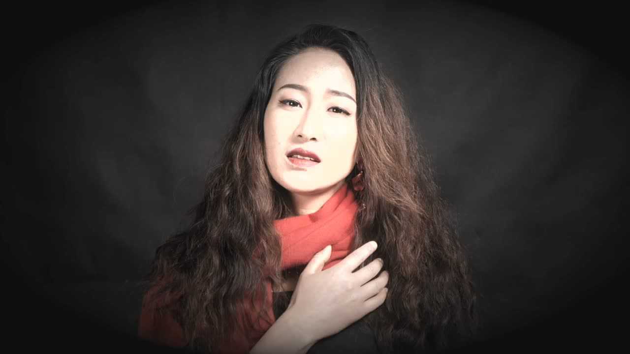 90后彝族女歌手阿果长幸:愿远嫁的女儿,多一点幸福,少一点思念