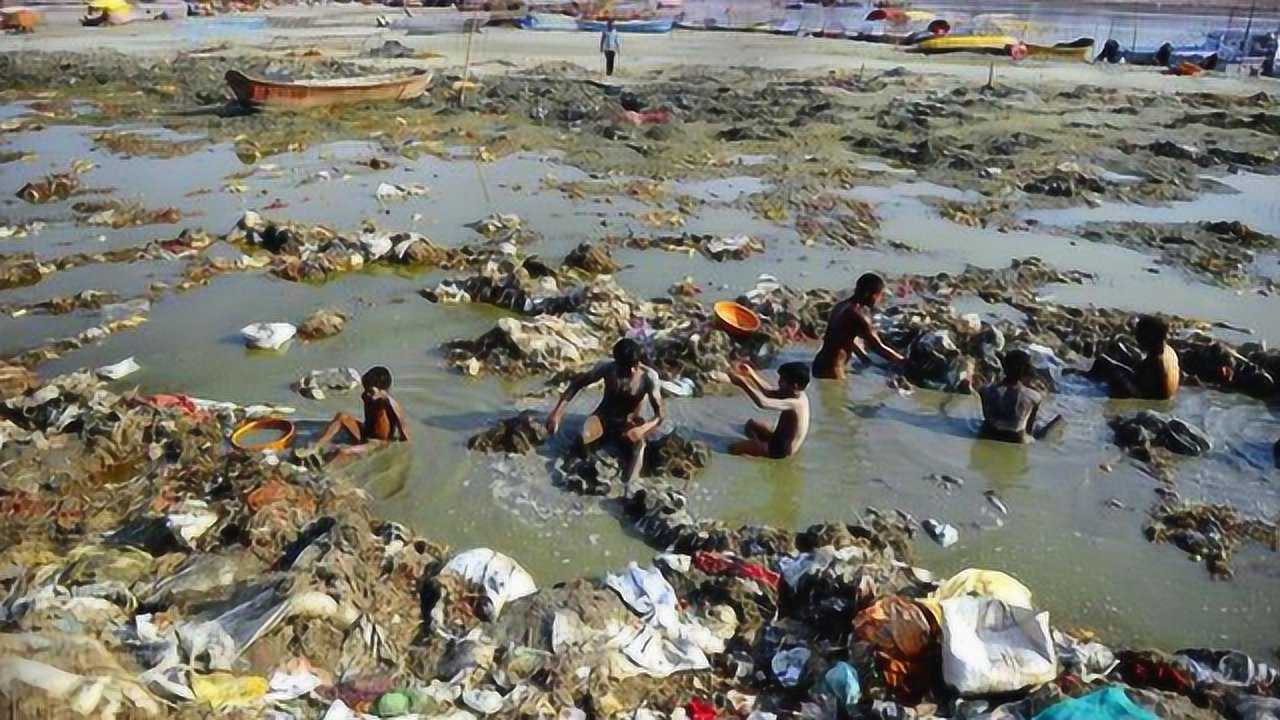 印度恒河水这么脏为什么从来不清理呢看完你可能明白了