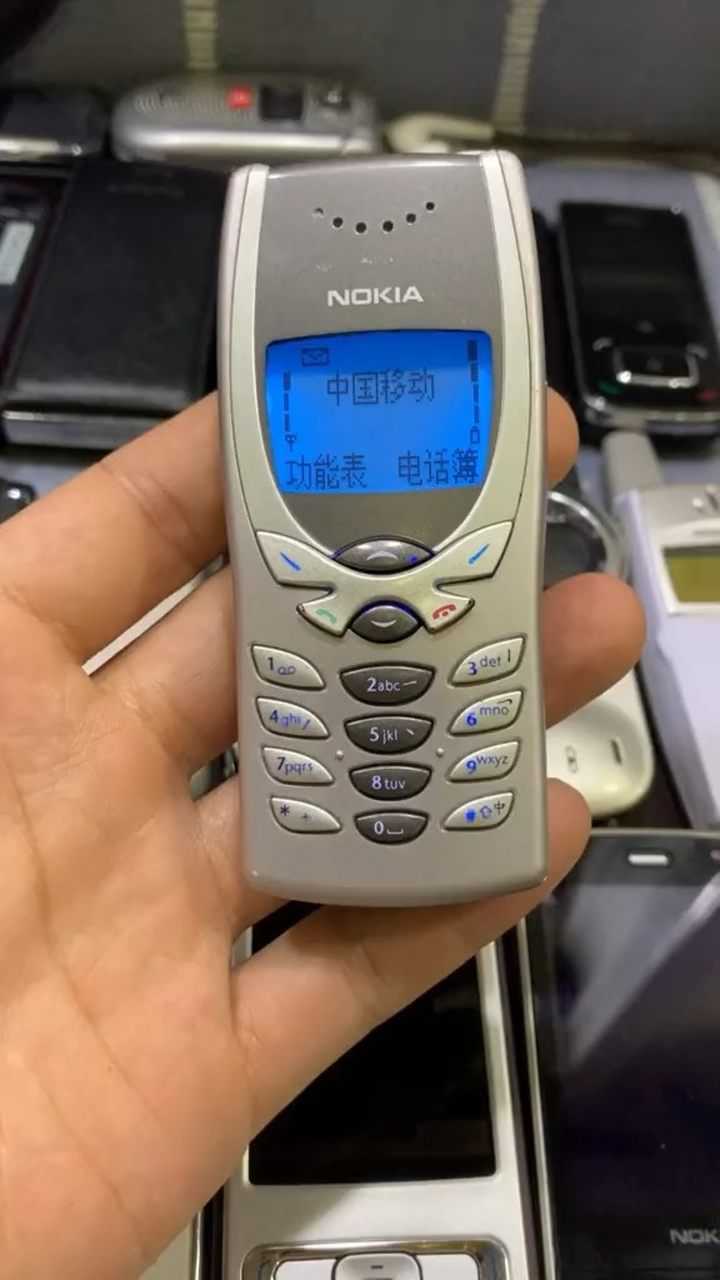 诺基亚8250经典蝴蝶机