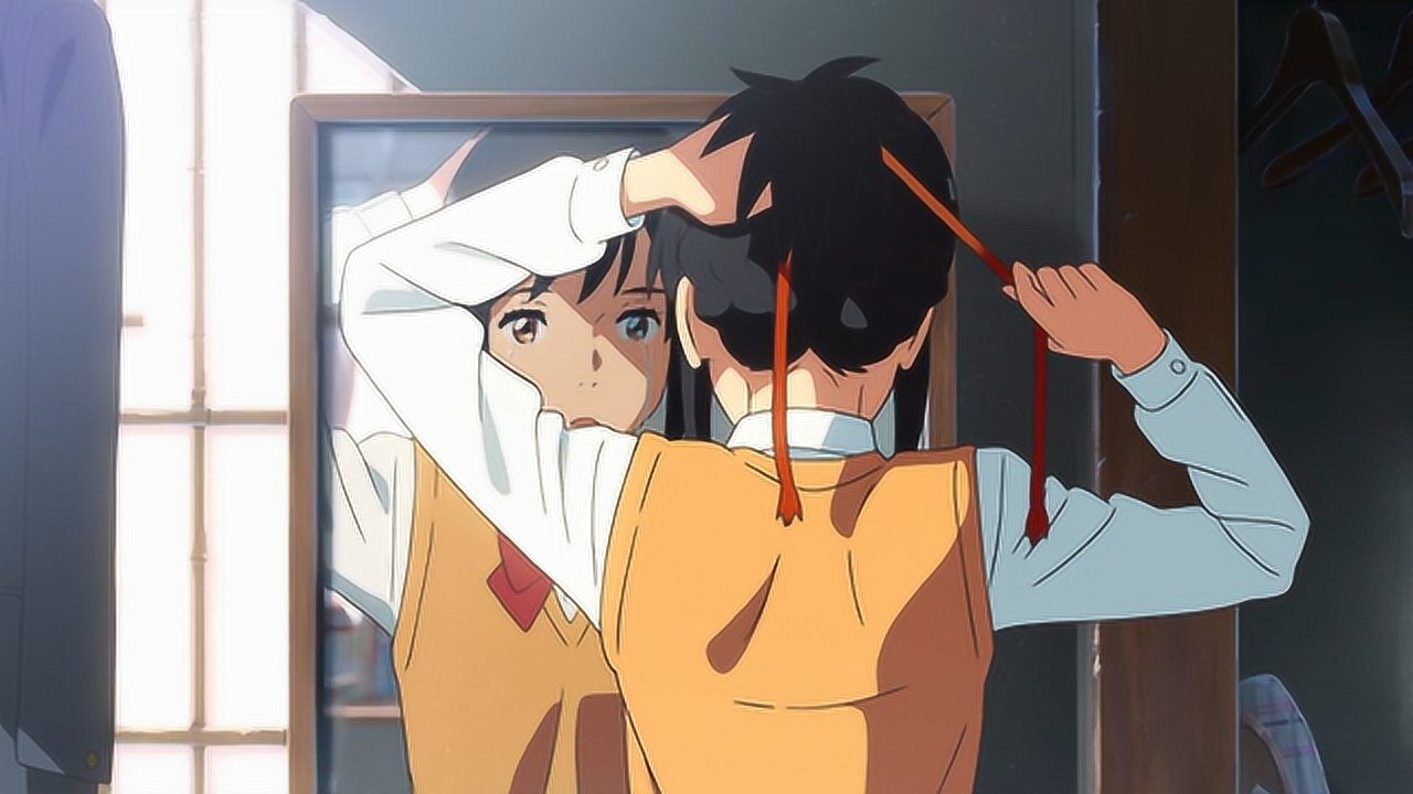 你的名字:看到泷和别的女生约会,三叶竟然哭了,原来是喜欢上泷了