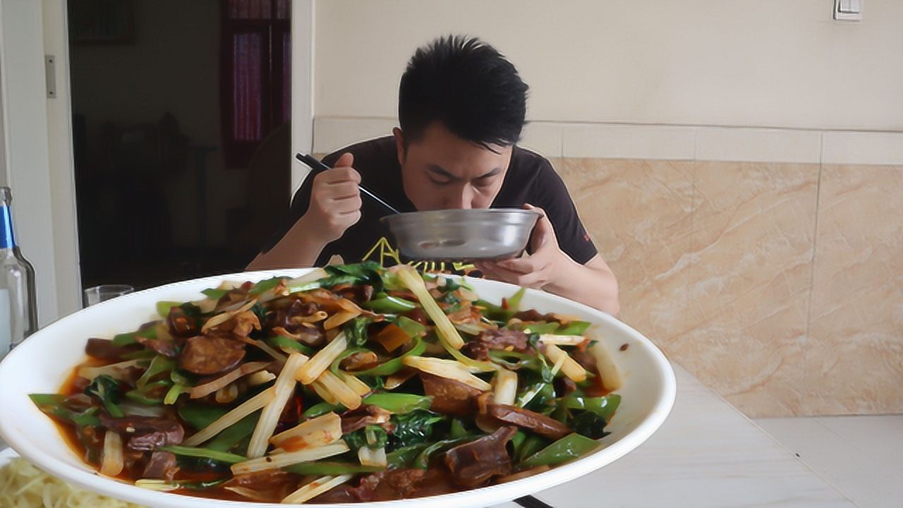 香得很李一生为你推荐自动连播16:18肉食爱好者的美食盛宴,肥而不腻