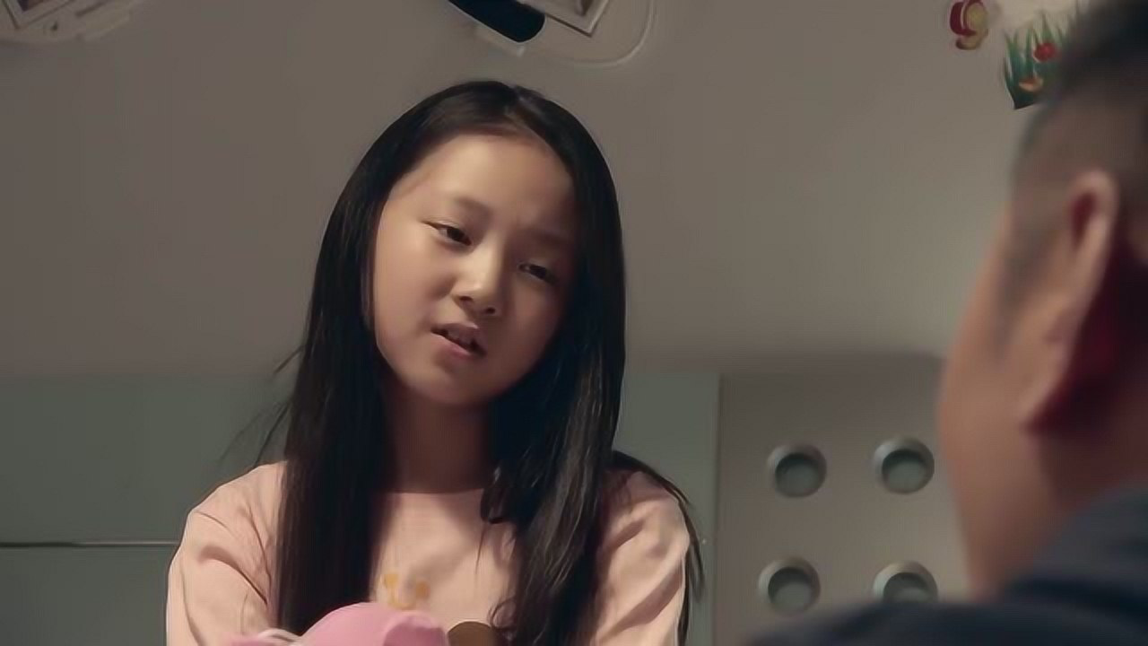 回家的路有多远:小小在困难中长大,以后就要和爸爸相依为命了,心酸!