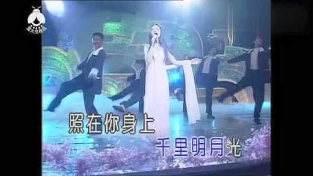 杨钰莹毛宁高清老视频分享,歌好听人好看,两个人四目对视好甜