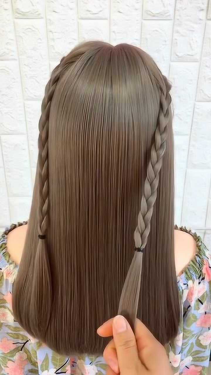 长发女生穿裙子这样扎头发,温柔大方又淑女